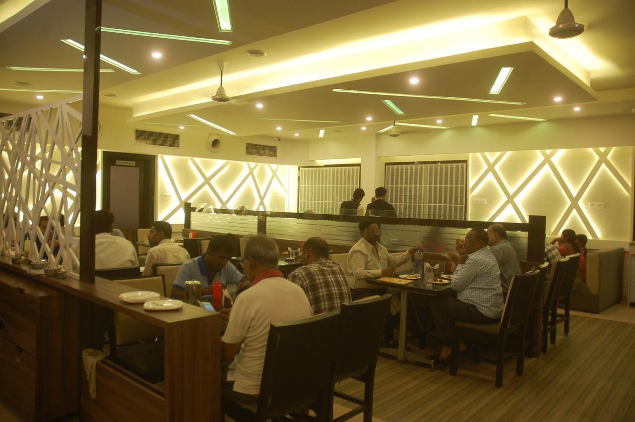 Hotel Swathi هوسبيت المظهر الخارجي الصورة