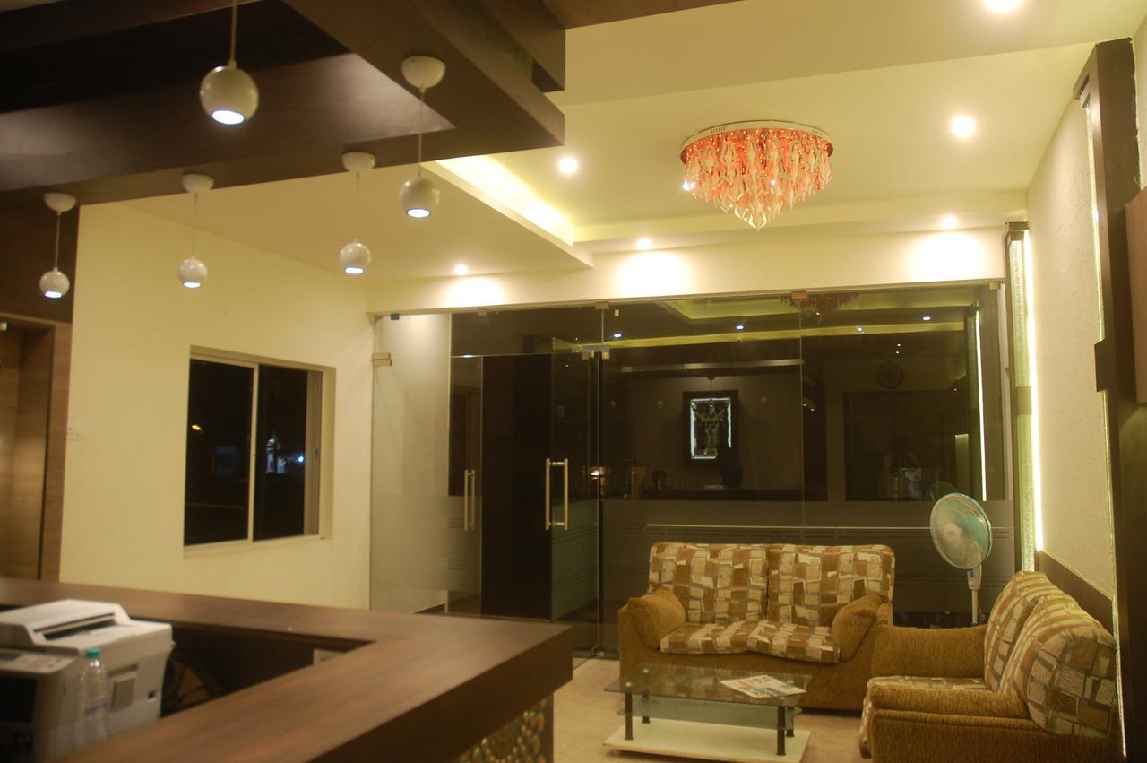 Hotel Swathi هوسبيت المظهر الخارجي الصورة