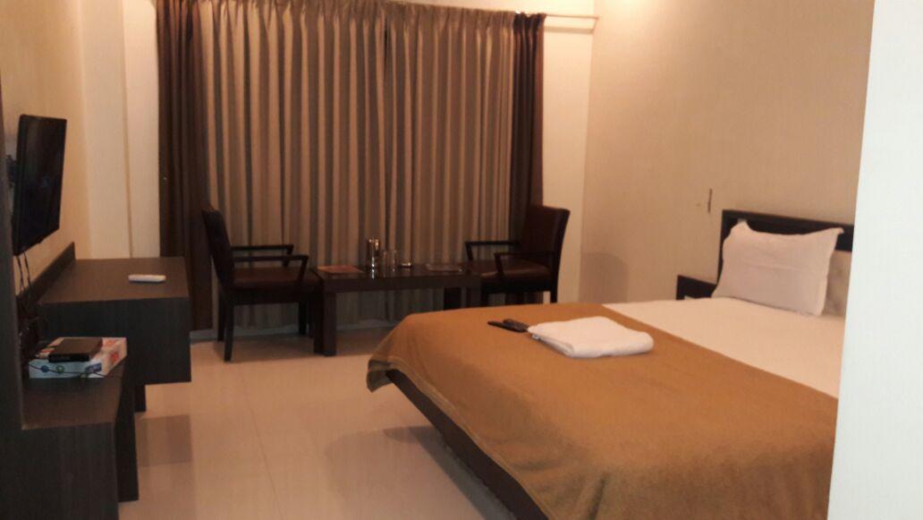 Hotel Swathi هوسبيت المظهر الخارجي الصورة