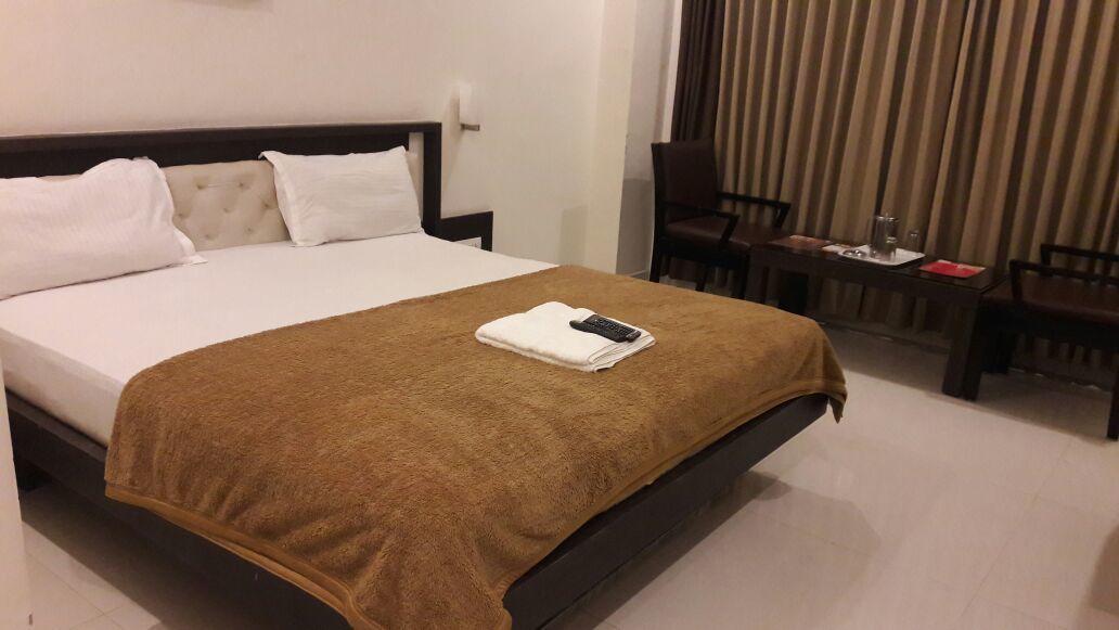 Hotel Swathi هوسبيت المظهر الخارجي الصورة