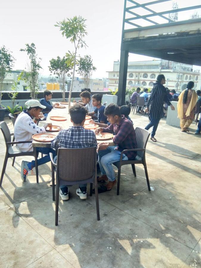 Hotel Swathi هوسبيت المظهر الخارجي الصورة
